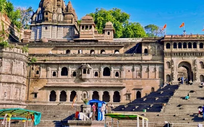 0102321_Maheshwar_Ghats_and_Fort_Ahilya_Bai_Monuments_Madhya_Pradesh_055-1